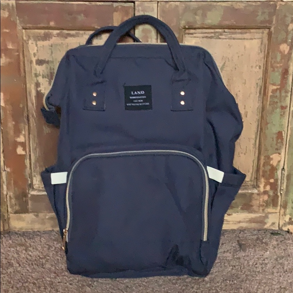 Land Mommy&Baby bag NWOT.